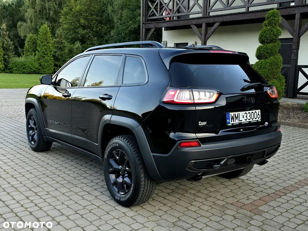Jeep Cherokee - 3