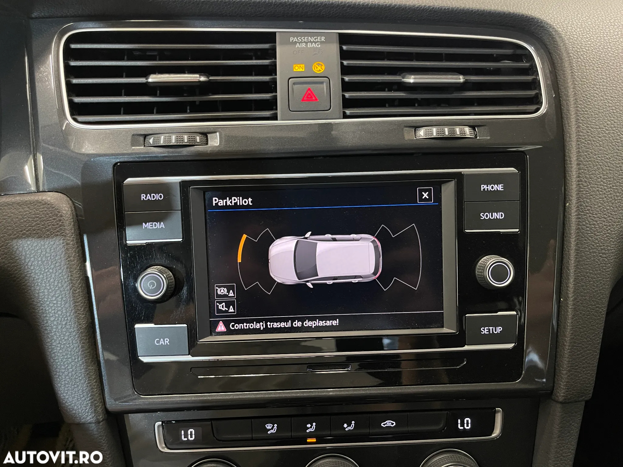 Volkswagen Golf 1.6 TDI Trendline - 12