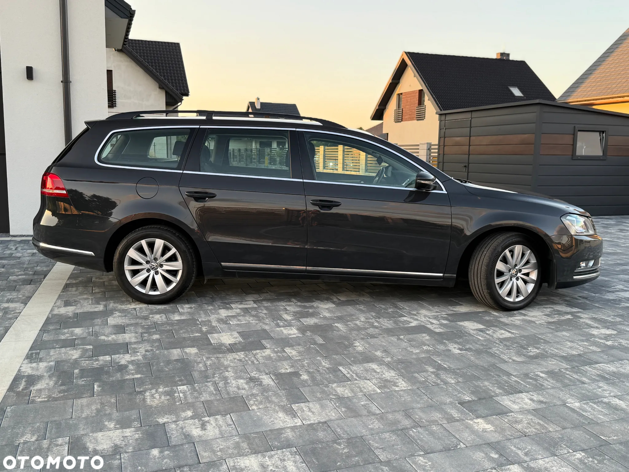 Volkswagen Passat 2.0 TDI Comfortline DSG - 11