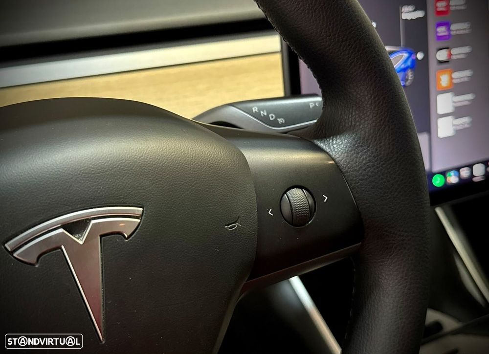 Tesla Model 3 Performance Dual Motor AWD - 31