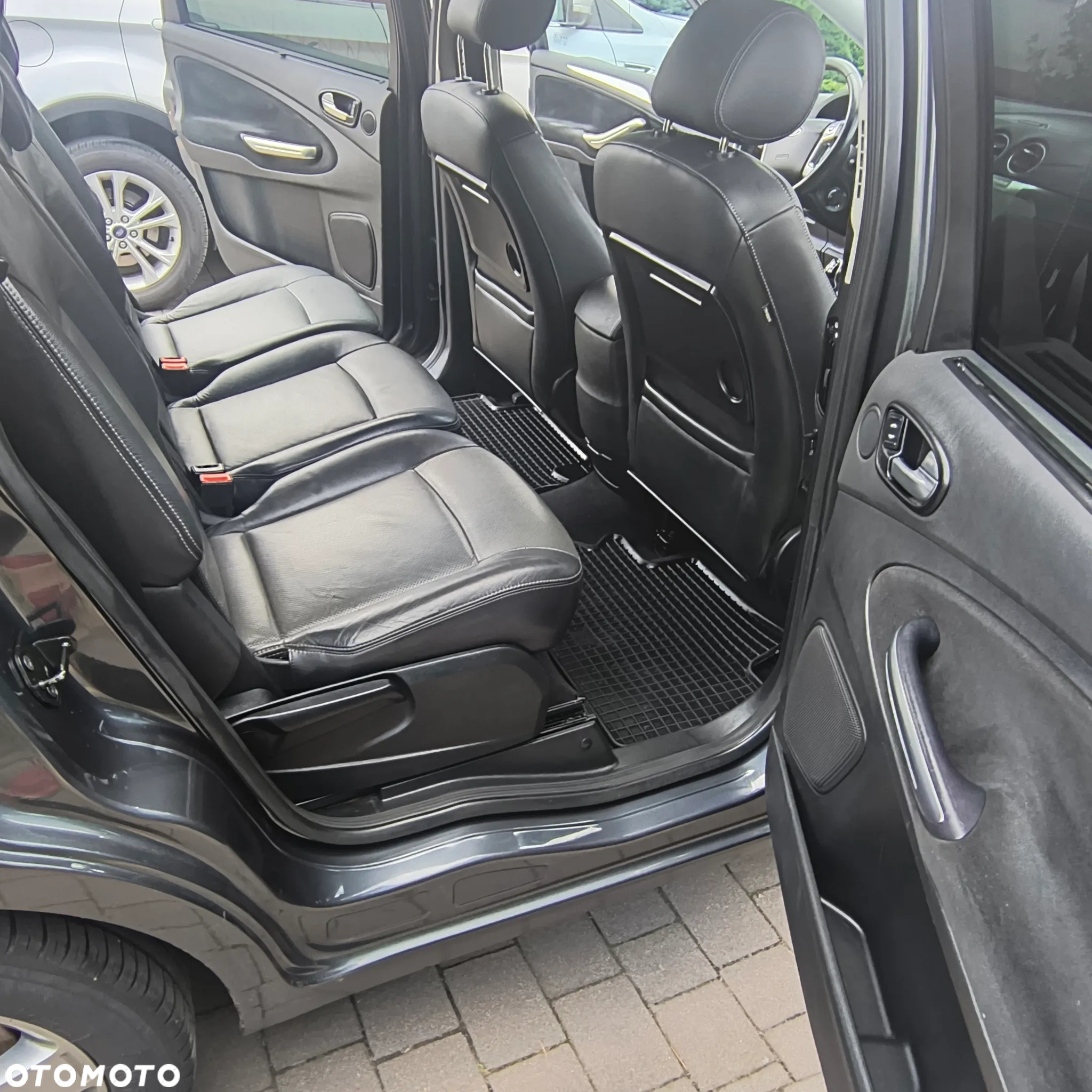 Ford S-Max 2.0 TDCi Titanium - 26