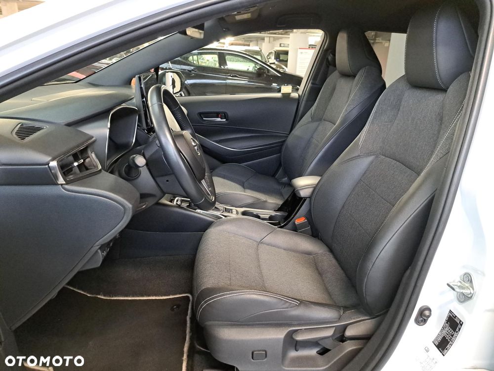 Toyota Corolla 1.8 Hybrid Style - 31