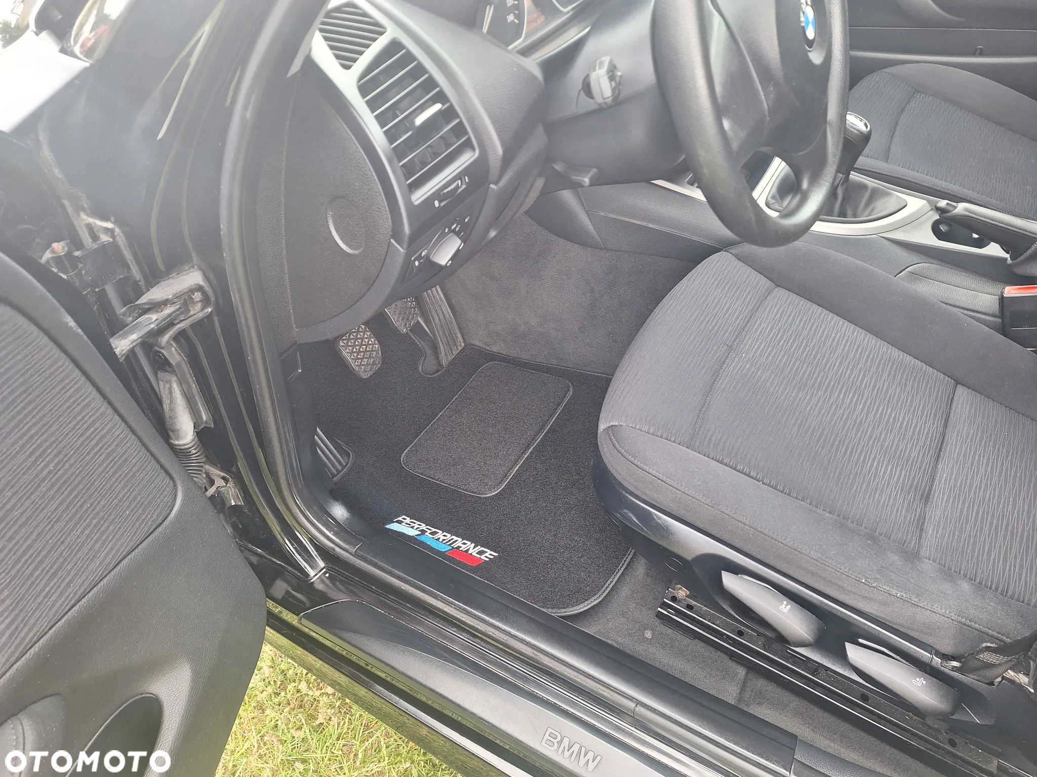 BMW Seria 1 116i - 16