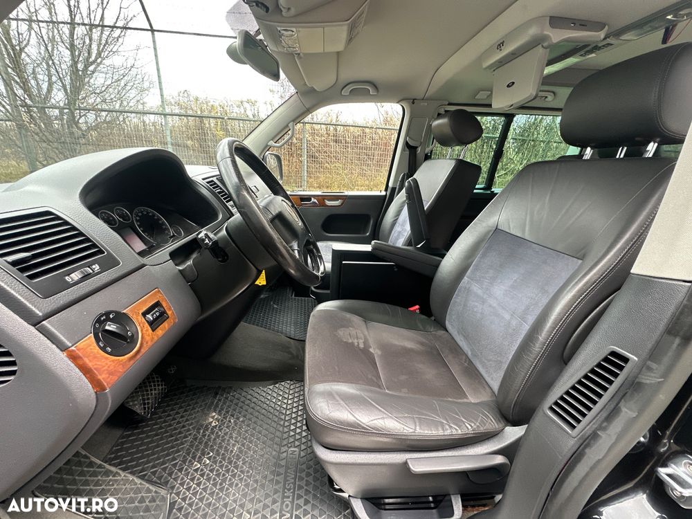 Volkswagen Multivan - 31