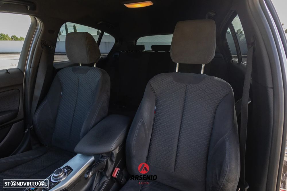 BMW 120 d xDrive Pack M - 32