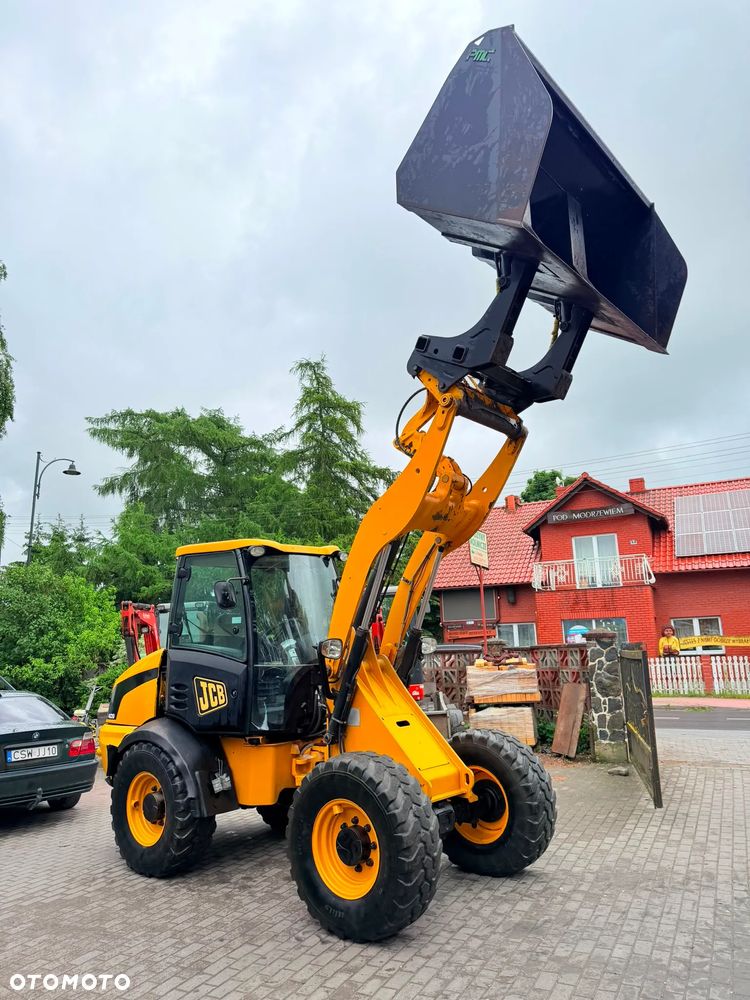 JCB 409 - 2