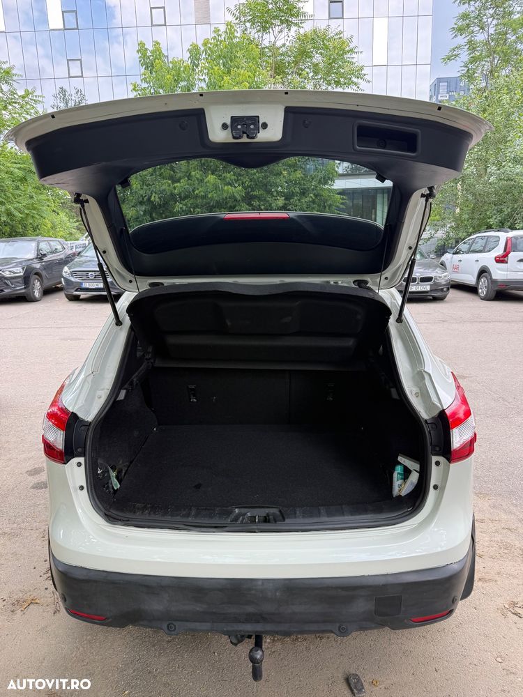 Nissan Qashqai 1.6 DCI Xtronic TEKNA - 12