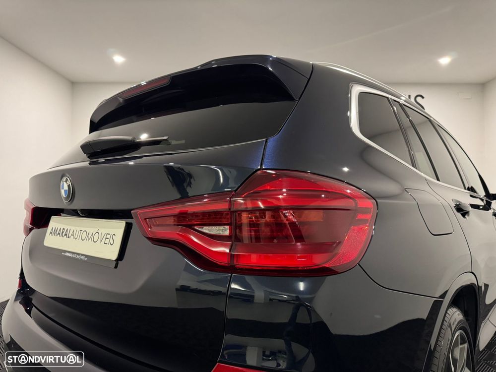 BMW X3 30 i xDrive Pack M - 25