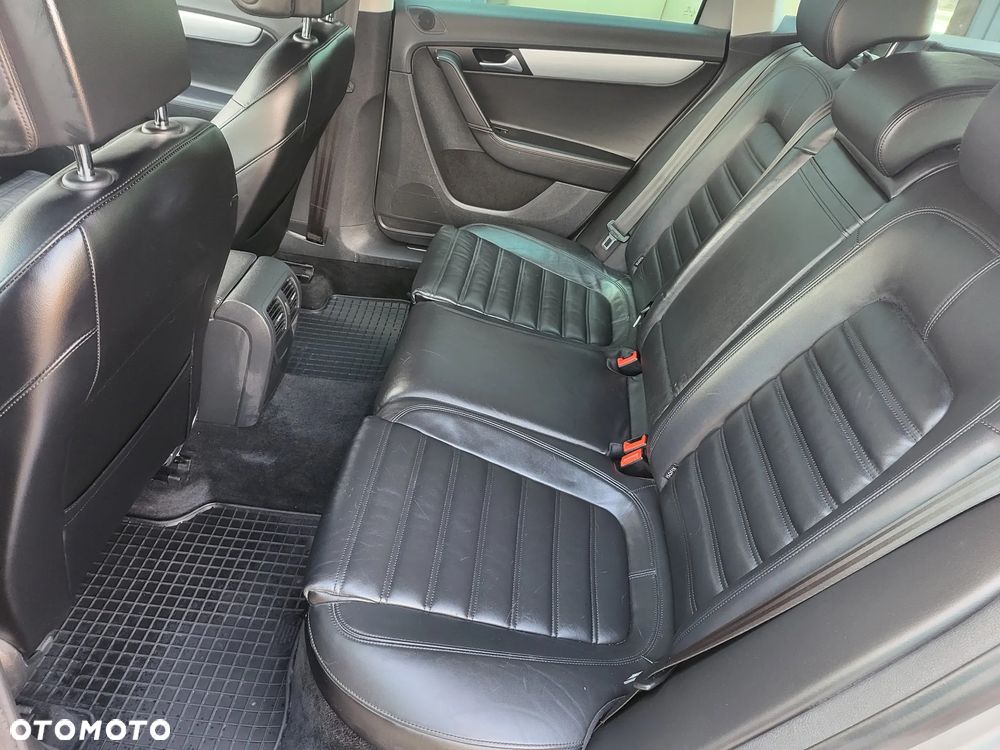 Volkswagen Passat Alltrack - 11