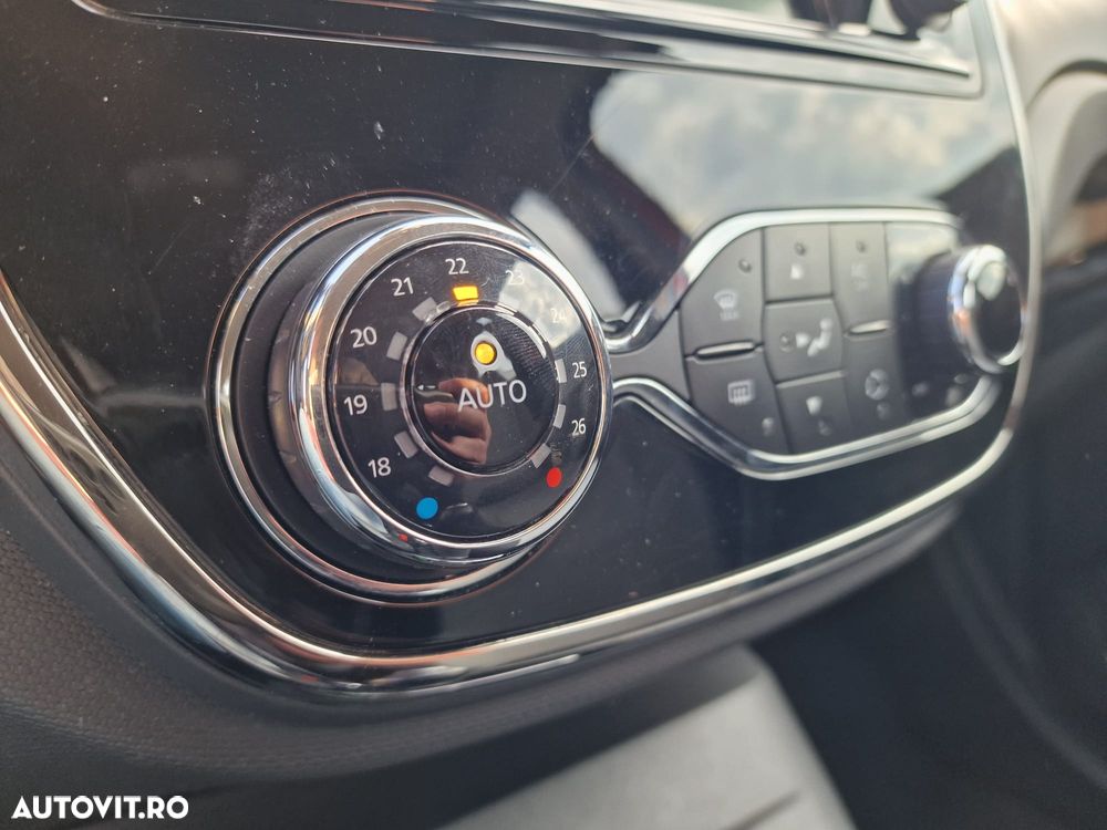 Renault Captur ENERGY dCi 90 Start&Stop Luxe - 12