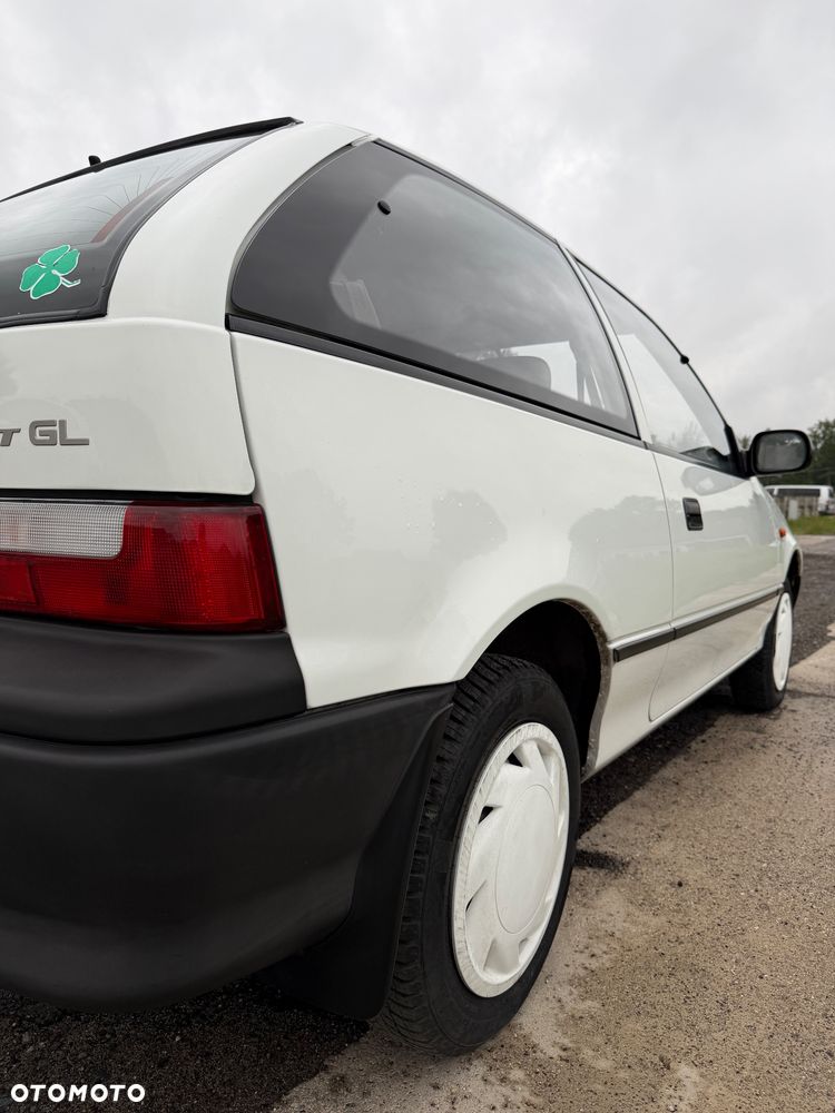 Suzuki Swift 1.0 GL - 16