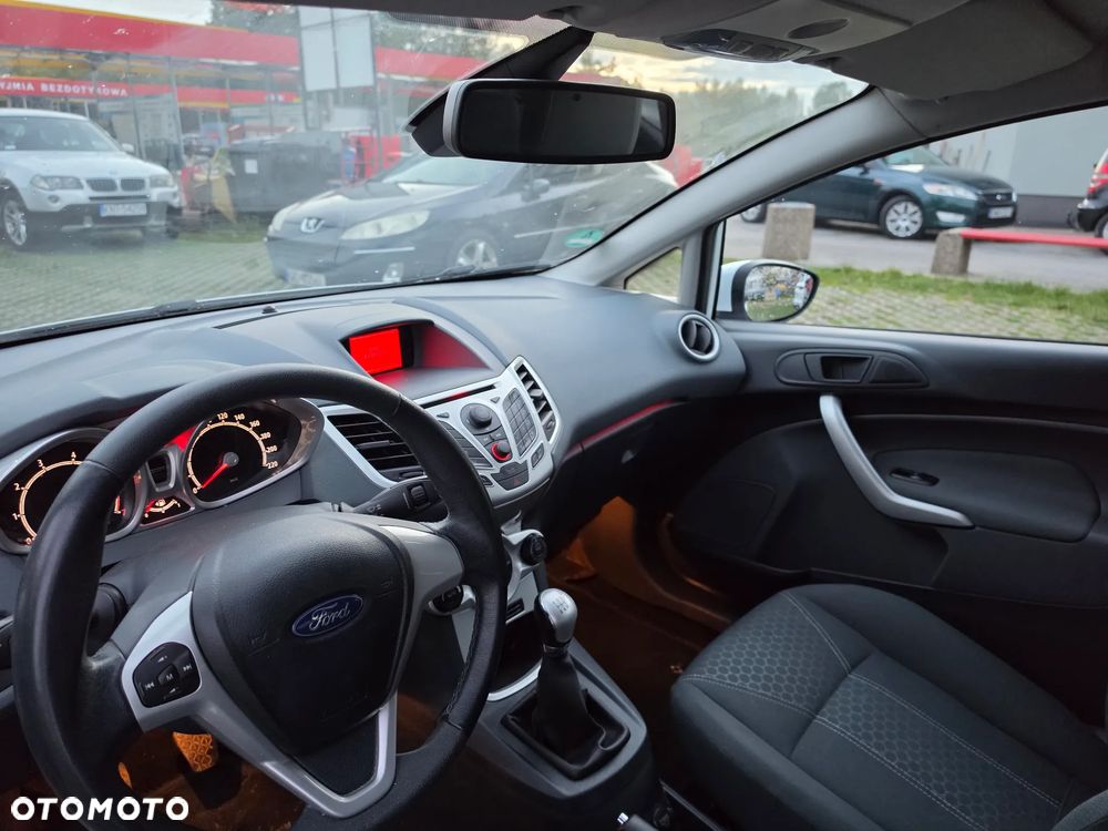 Ford Fiesta 1.25 Titanium - 26