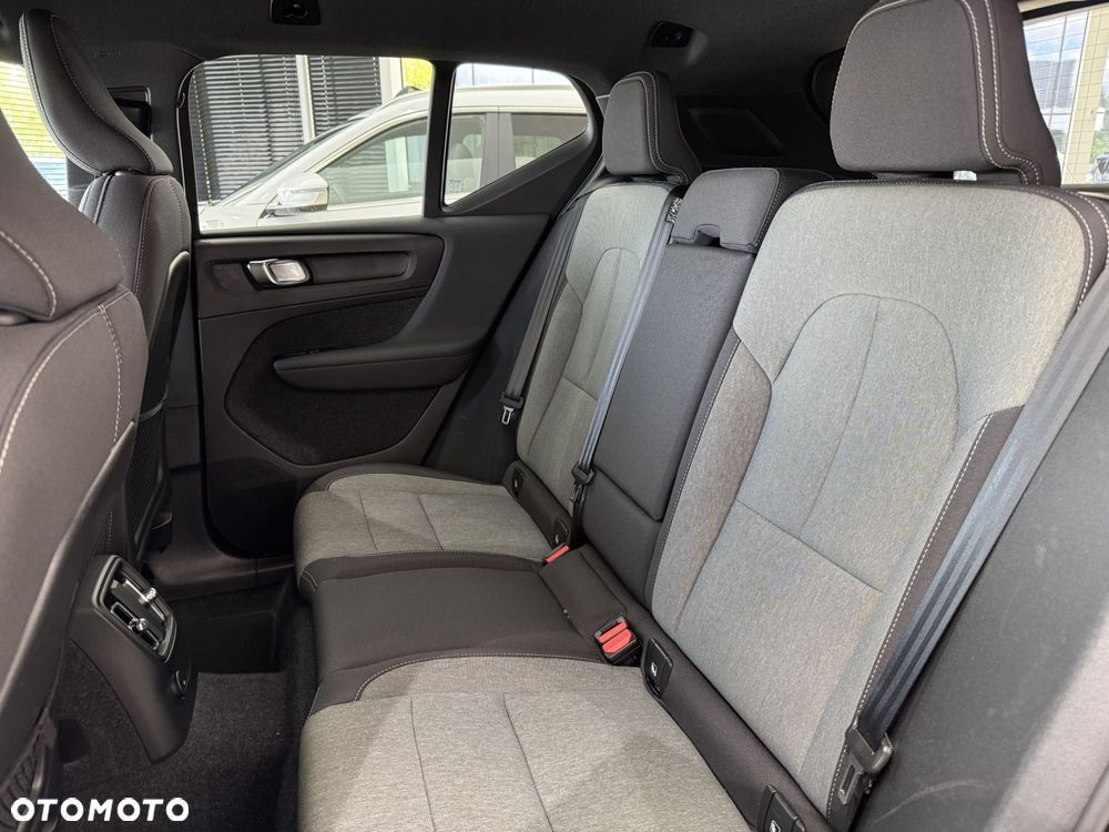 Volvo XC 40 T4 Plug-In Hybrid Core - 13