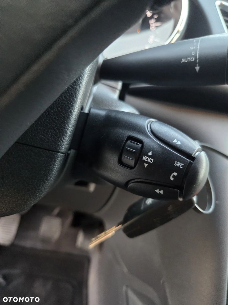 Peugeot 3008 HDi 115 Allure - 24