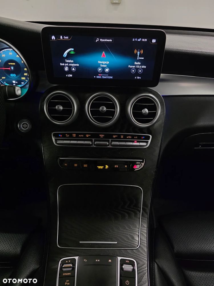 Mercedes-Benz GLC 300 de 4Matic 9G-TRONIC AMG Line Plus - 17