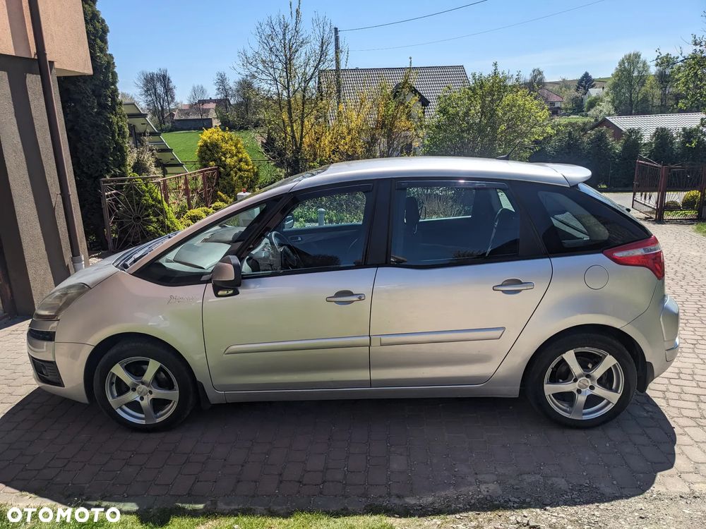 Citroën C4 HDi 110 FAP Style - 8