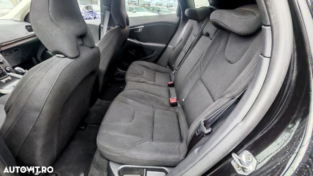 Volvo V40 - 13