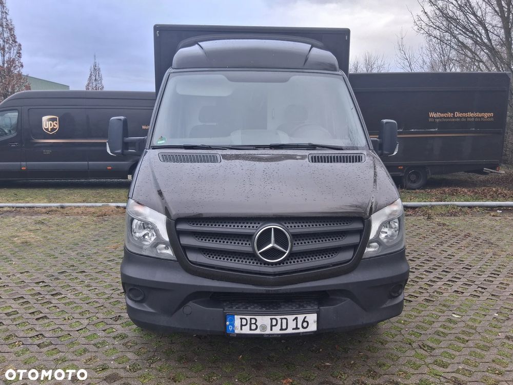 Mercedes-Benz Sprinter - 2
