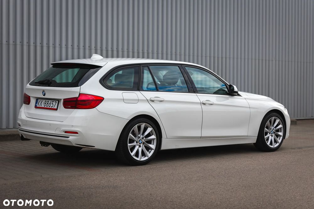 BMW Seria 3 318i GPF Luxury Line - 3