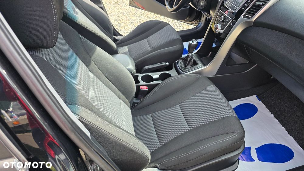 Hyundai i30 1.6 Trend - 20