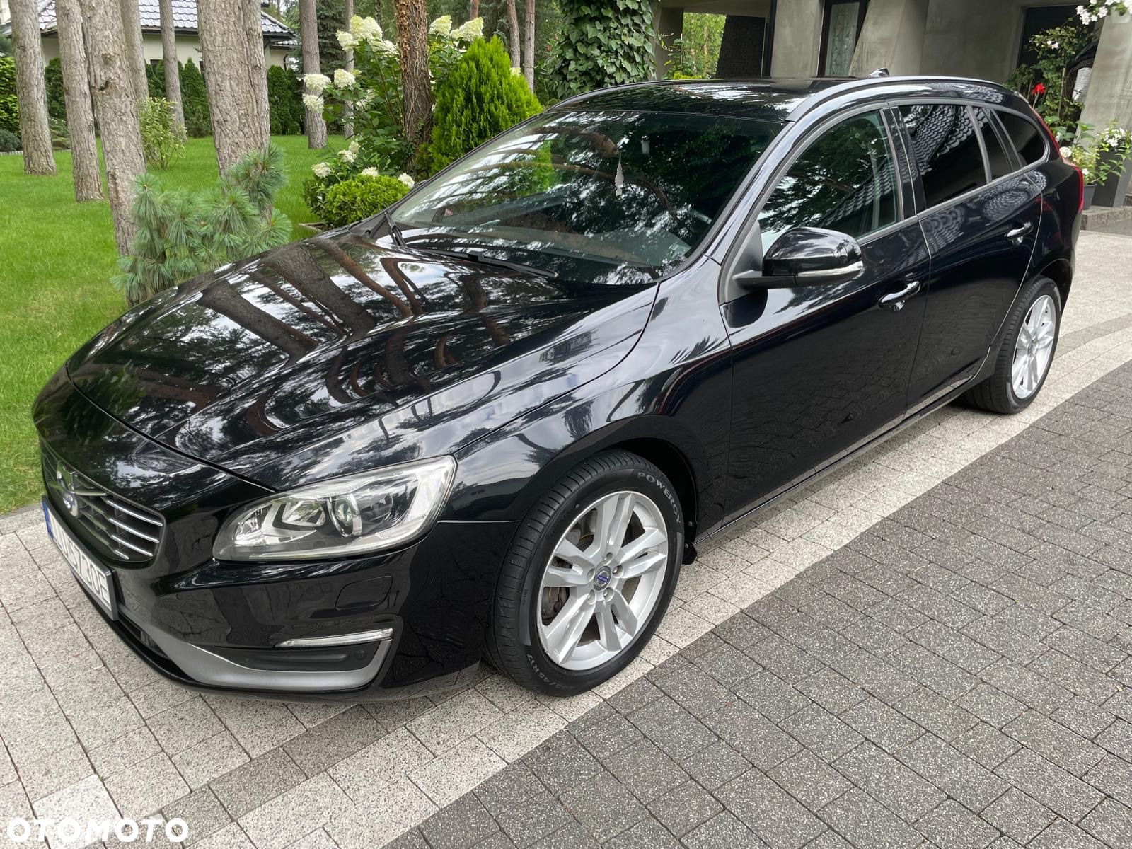 Volvo V60 D4 AWD - 4