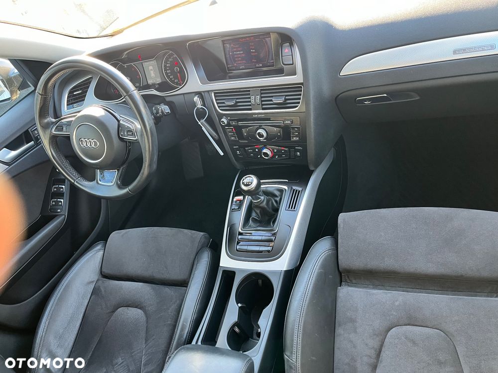Audi A4 Avant 2.0 TDI DPF quattro S line Sportpaket - 15