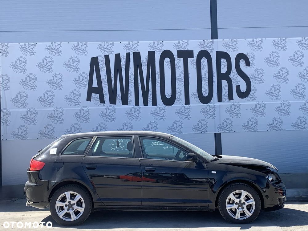 AUDI A3 2006 *SAMOCHÓD NA CZĘŚCI* LY9B MASKA, LAMPA, DRZWI, LUSTERKO, ZDERZAK, GRILL, BŁOTNIK, KLAPA, BELKA, DESKA, FOTELE, KANAPA, ĆWIARTKA KIEROWNICA, TARCZE, ZACISKI, ZAWIESZENIE, KOMPLETNY PRZÓD, KOMPLETNY TYŁ, LICZNIK, ZEGARY, PRAWE LEWE PRZÓD TYŁ - 3