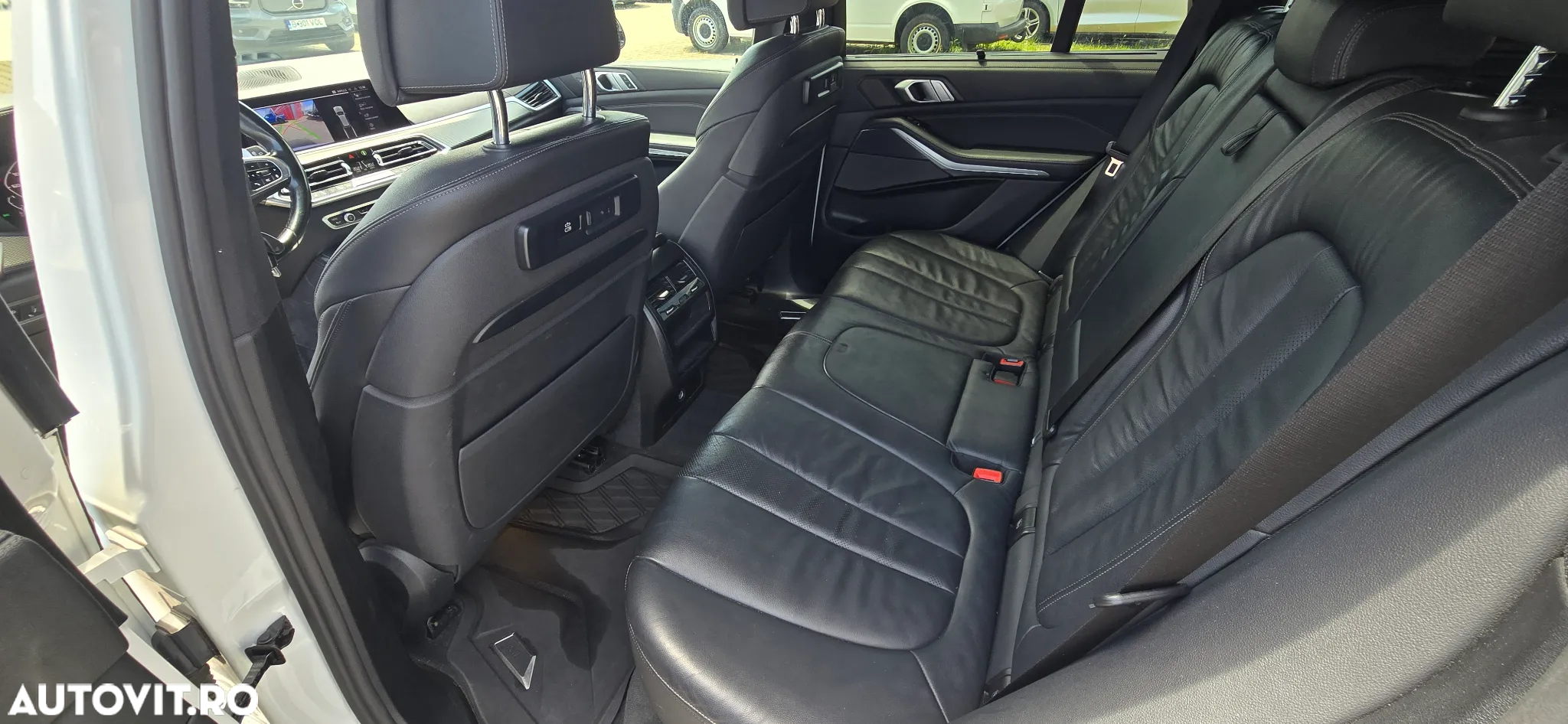 BMW X5 M M50d - 9