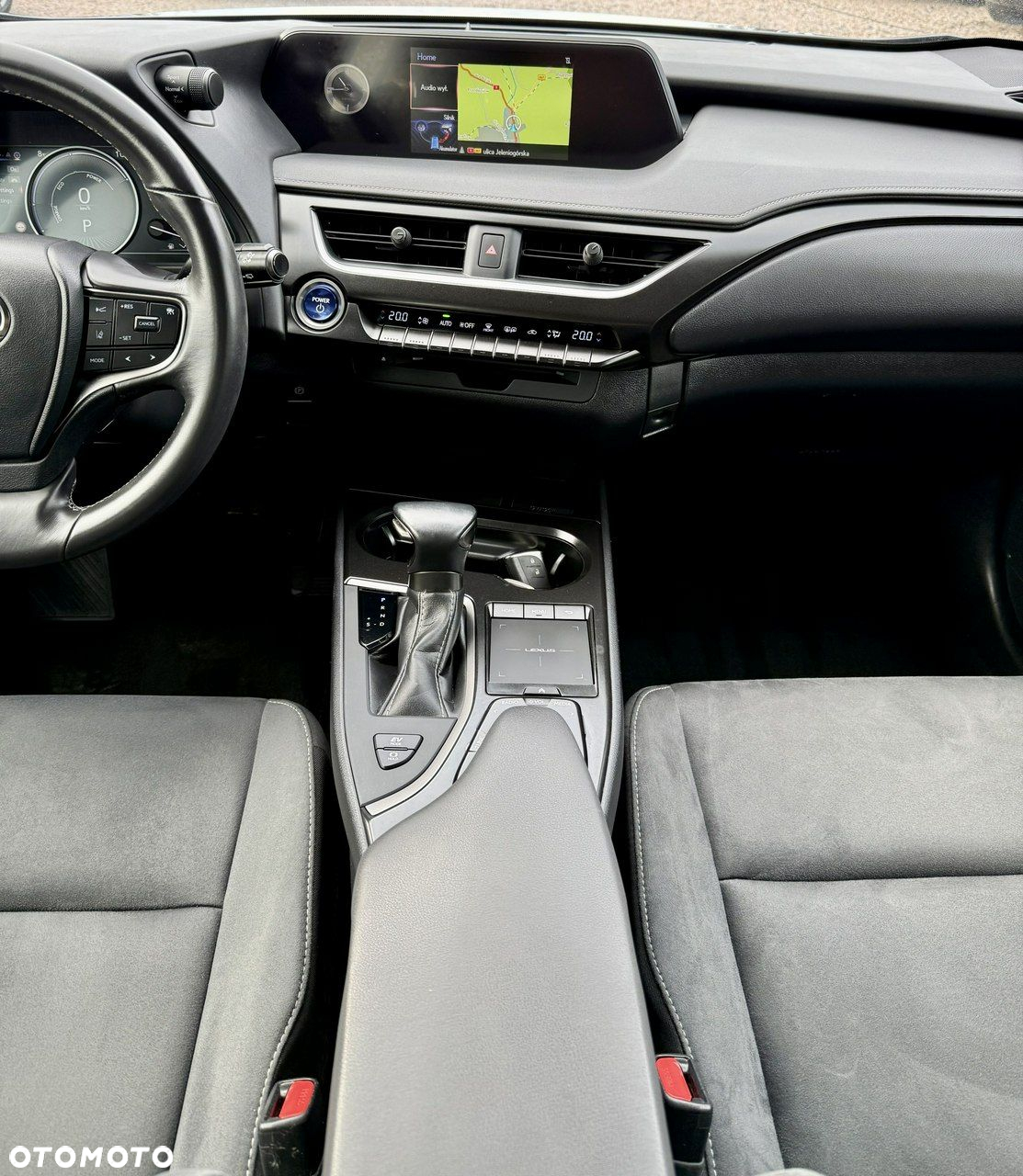 Lexus UX 250h Elegance 2WD - 11