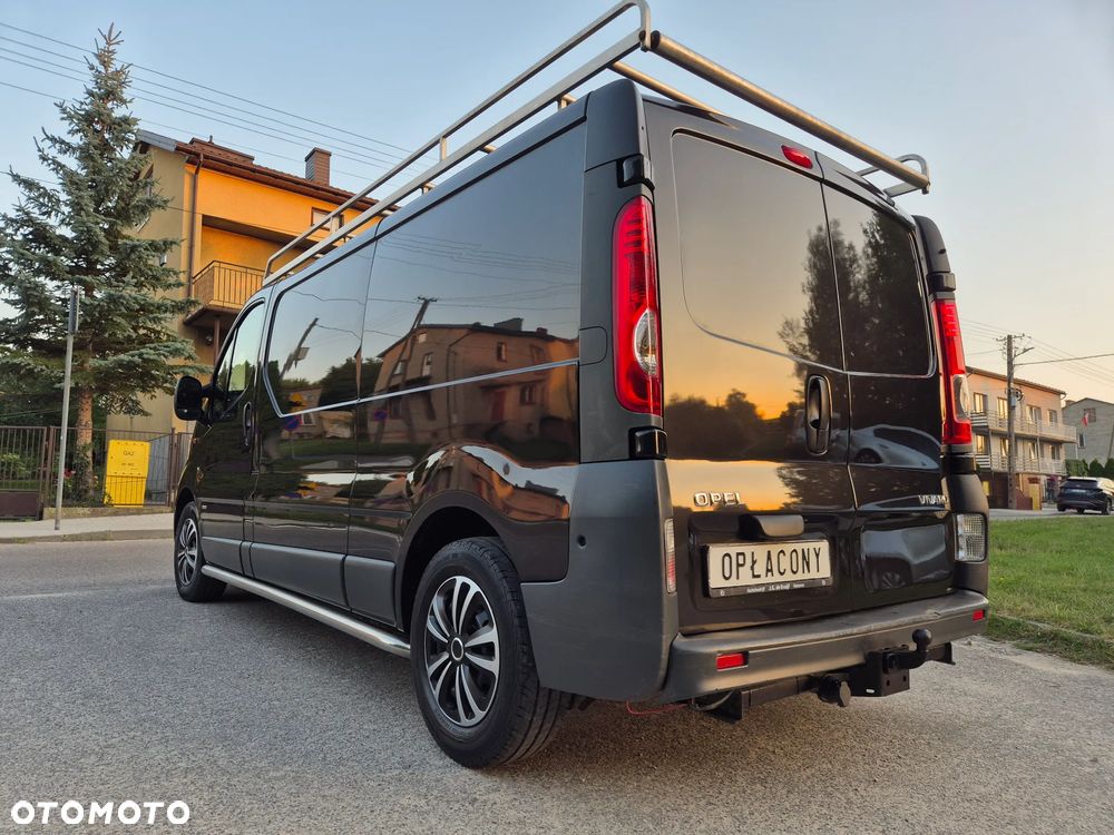 Opel Vivaro - 2