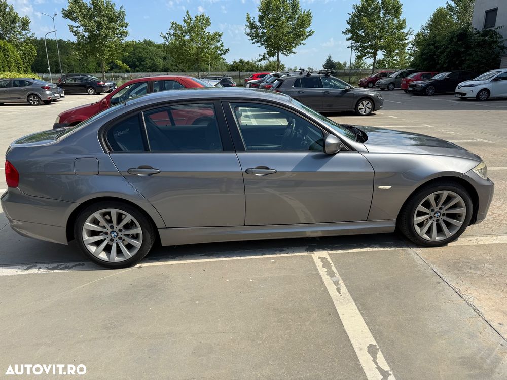 BMW Seria 3 320d - 8
