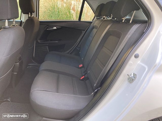 Fiat Tipo Station Wagon 1.3 M-Jet Lounge - 28