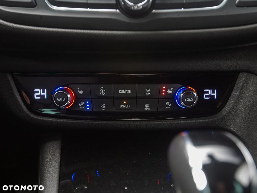 Opel Insignia 2.0 BiTrb D 4x4 Automatik Exclusive - 25