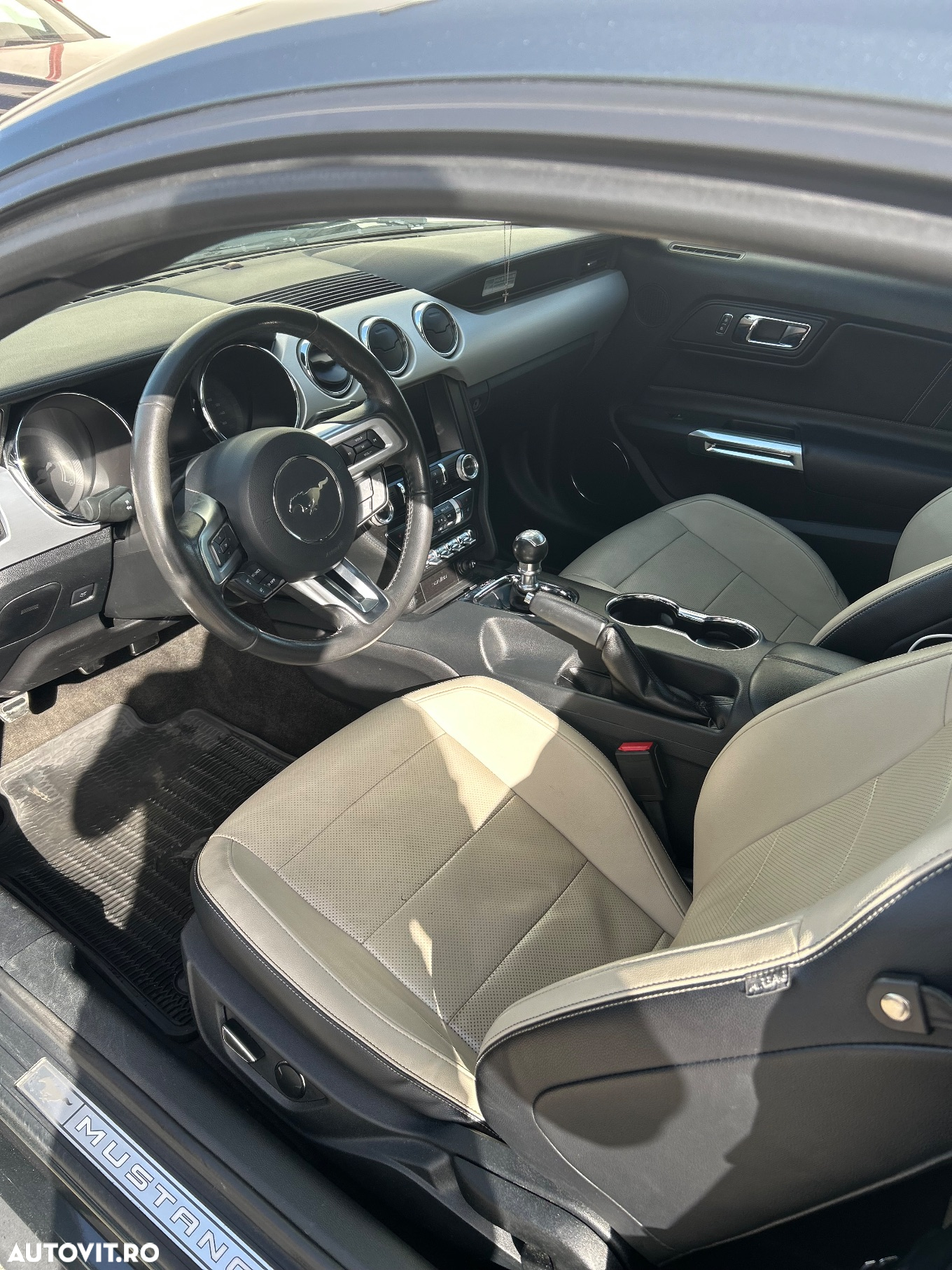Ford Mustang 2.3 EcoBoost - 7