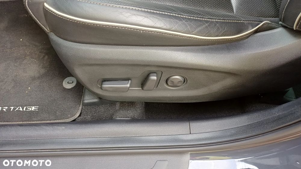 Kia Sportage 1.6 GDI 2WD Black Edition - 13