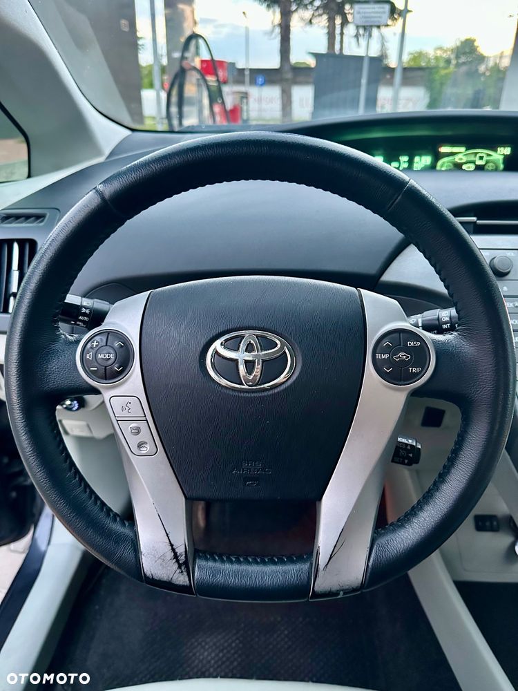 Toyota Prius 1.8 HSD Premium - 18
