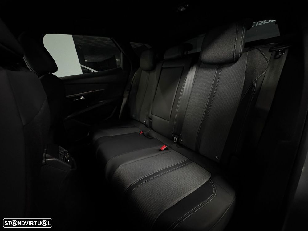 Peugeot 3008 1.5 BlueHDi Allure EAT8 - 11