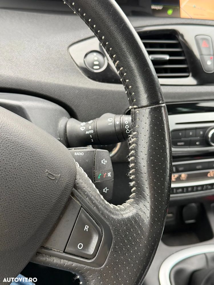 Renault Scenic ENERGY dCi 110 LIMITED - 13