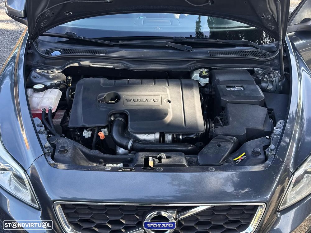 Volvo C30 1.6 D - 11