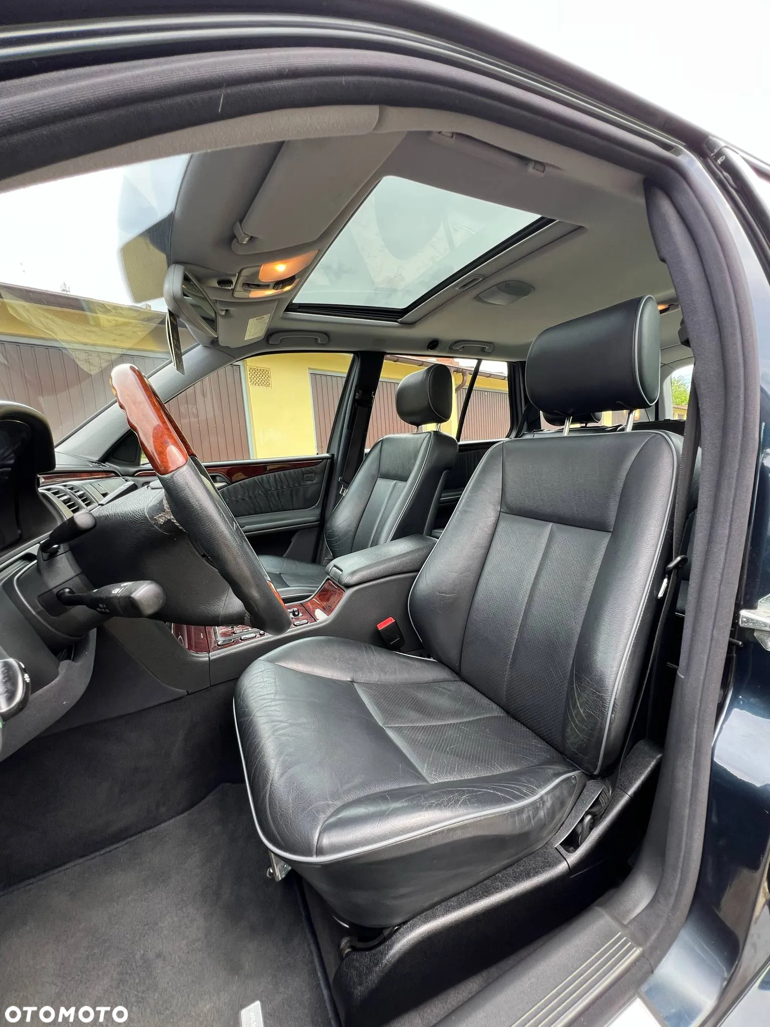 Mercedes-Benz Klasa E 430 4 Matic Elegance - 19