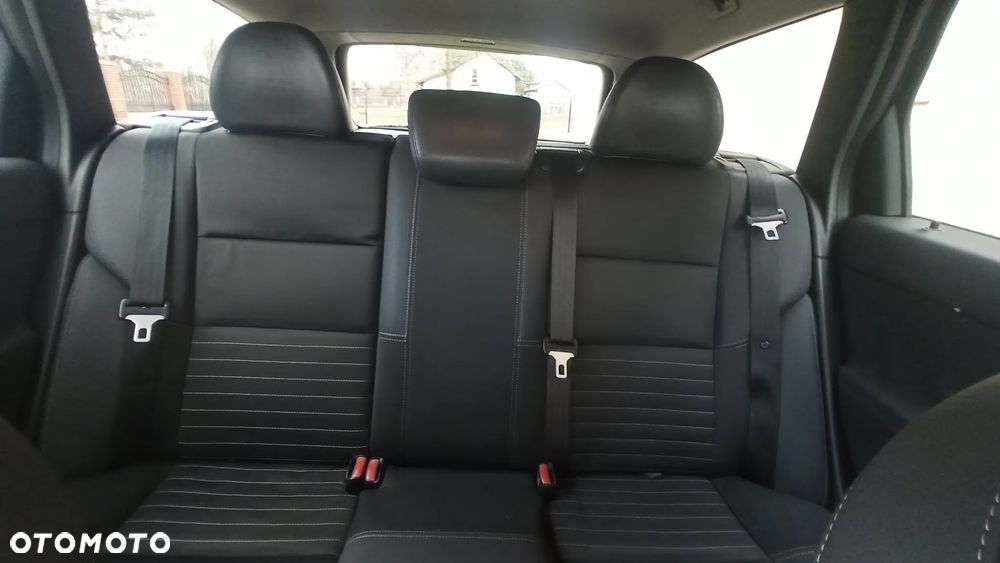 Volvo V50 2.0D Momentum - 26