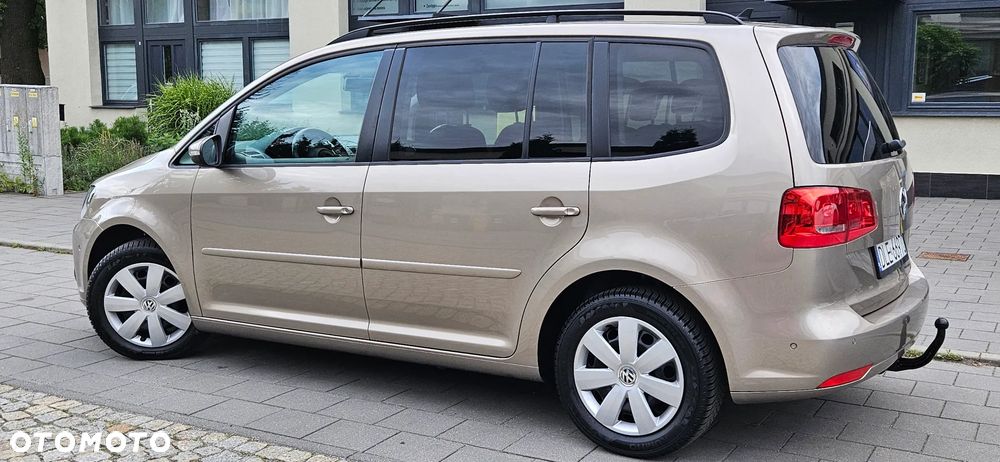 Volkswagen Touran 1.6 TDI DPF BlueMot Comfortline - 3
