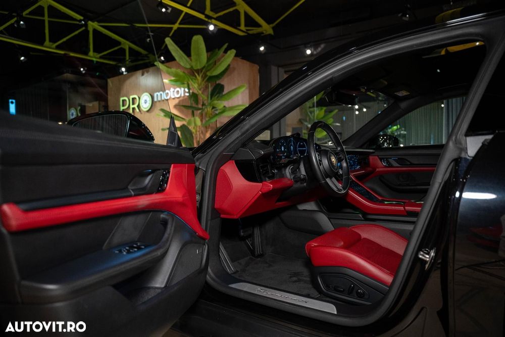 Porsche Taycan 4S - 21
