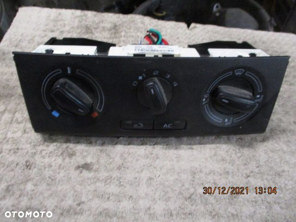 Panel nawiewu ogrzewania Skoda Fabia II