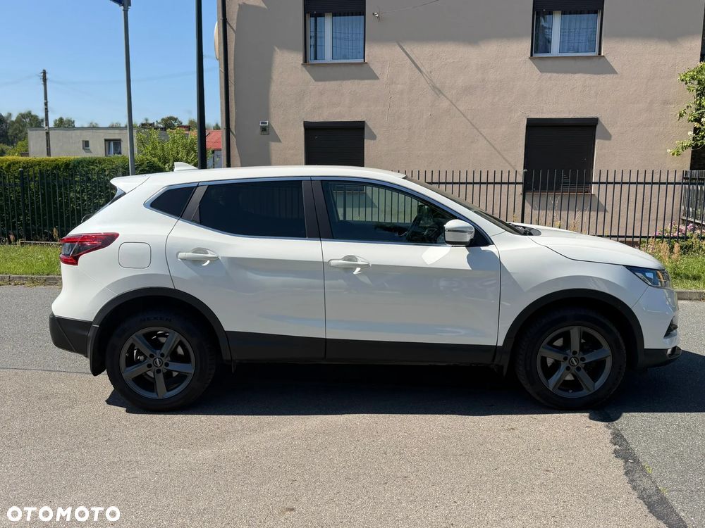 Nissan Qashqai 1.2 DIG-T Xtronic ACENTA - 4