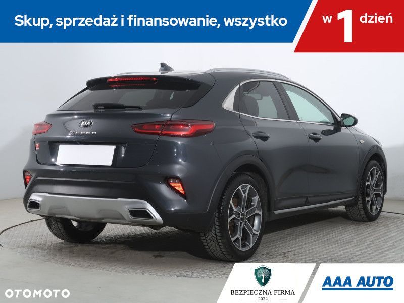 Kia XCeed - 6