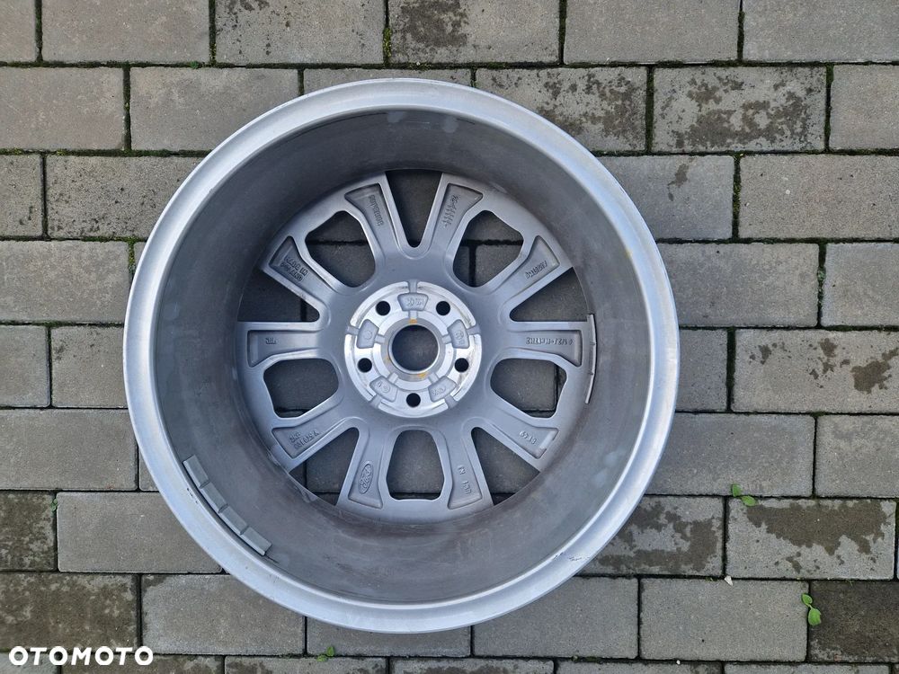 FELGA FORD TRANSIT CONNECT 6,5Jx17H2-N, ET49, 5x112 - 8