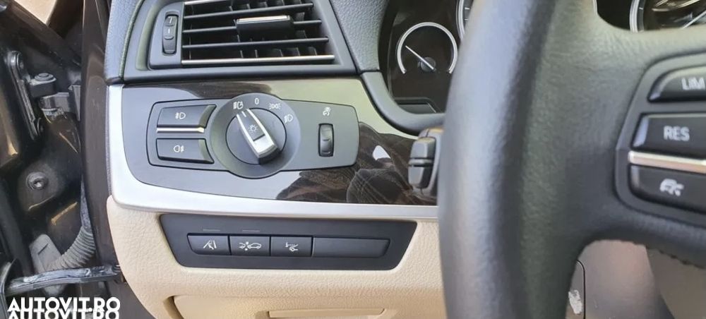 BMW Seria 5 525d xDrive - 7