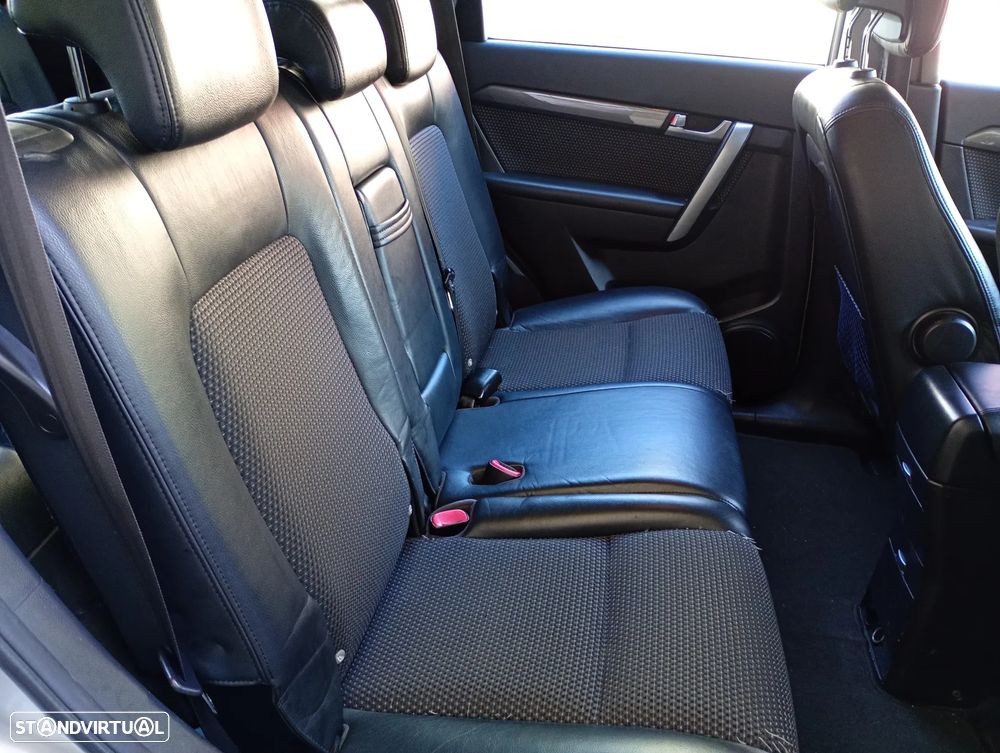 Chevrolet Captiva 2.0 VCDi Seven 7L - 16