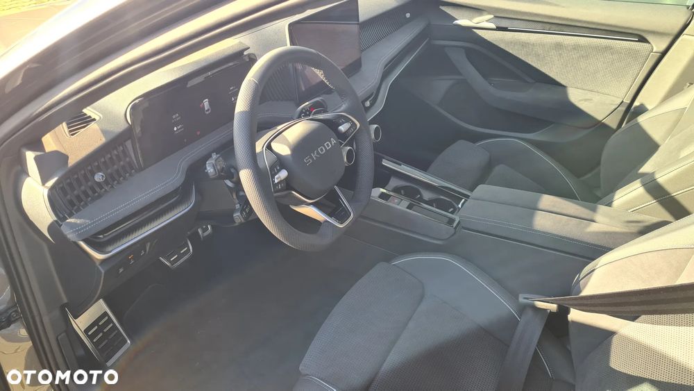 Skoda Superb 1.5 TSI Sportline DSG - 9